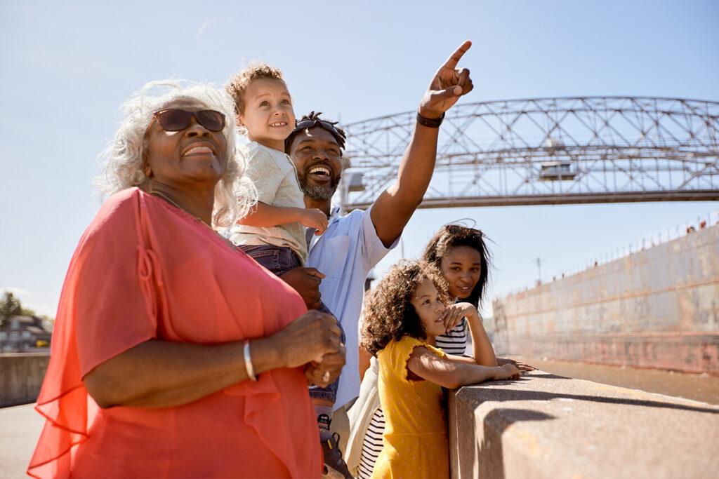 A family watching the ships at the Lift Bridge
Photo Credit: Paul Vincent/Explore Minnesota