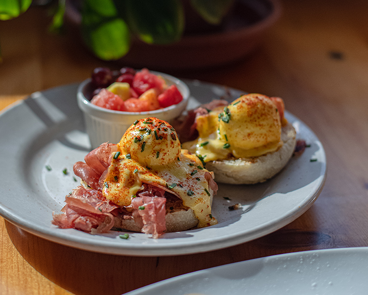 eggs benedict